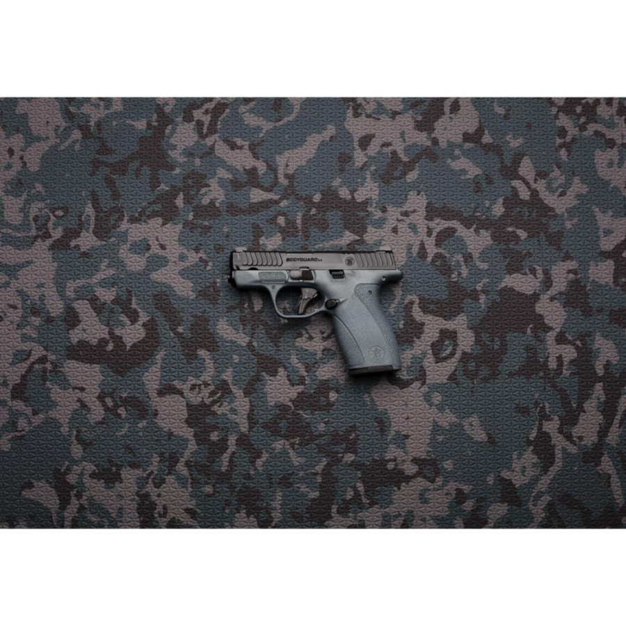 14540-sw-pistol-Beauty_02
